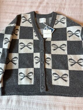 Gray and Cream Bow-Check Cardigan